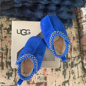 UGG | Baby Tasman Slippers in Vibrant Blue Size 02/03